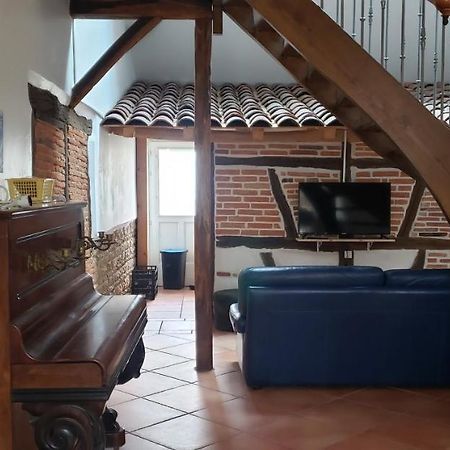La Ferme Du Tilleul Foissiat Exterior foto